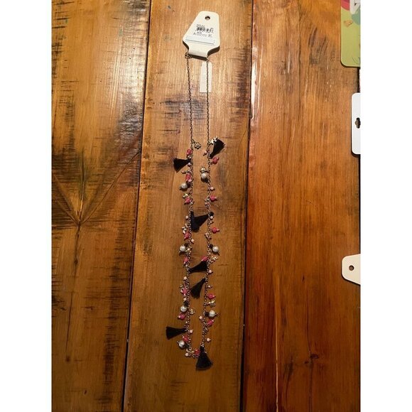 Crown & Ivy Tropic Isle Necklace With Tassels, Beads and Faux Pearls - NEW - Picture 4 of 5